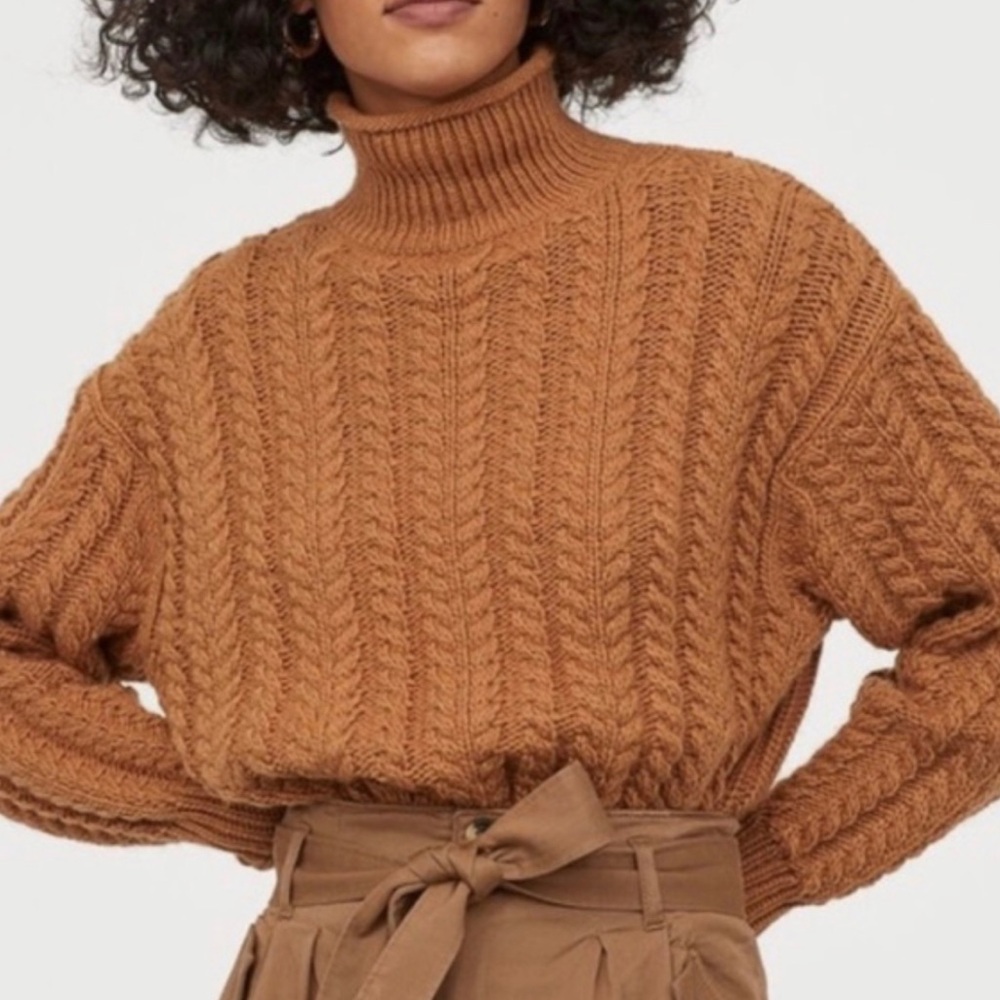 H&M SWEATER